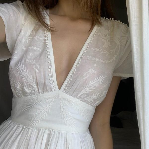 Marie Louise De Monterey | Camille Dress in White