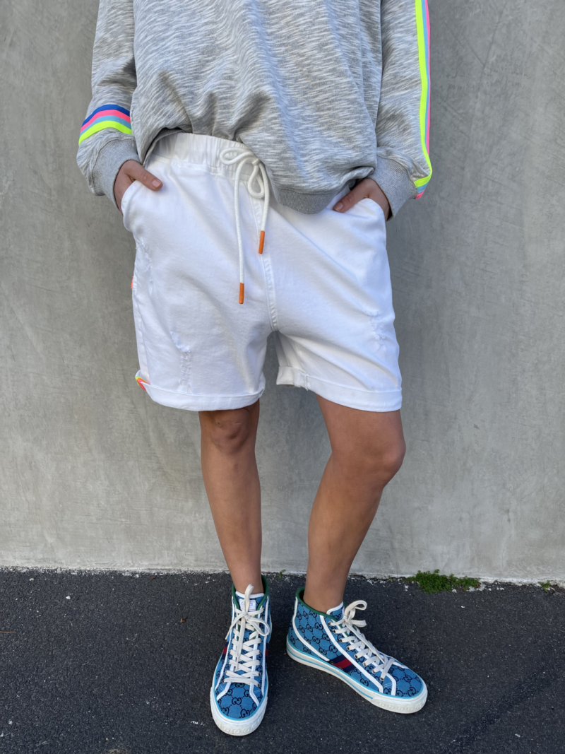 Hammill & Co | Slouchy Shorts in White
