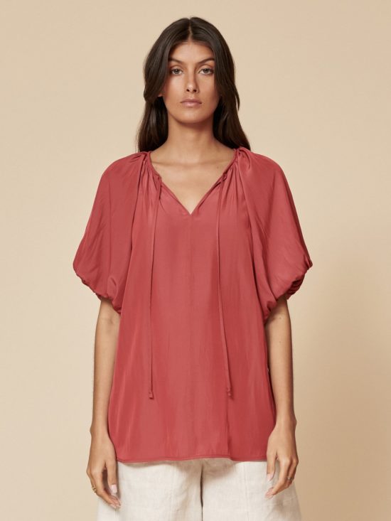 Layer'd | Rymd Top in Crimson