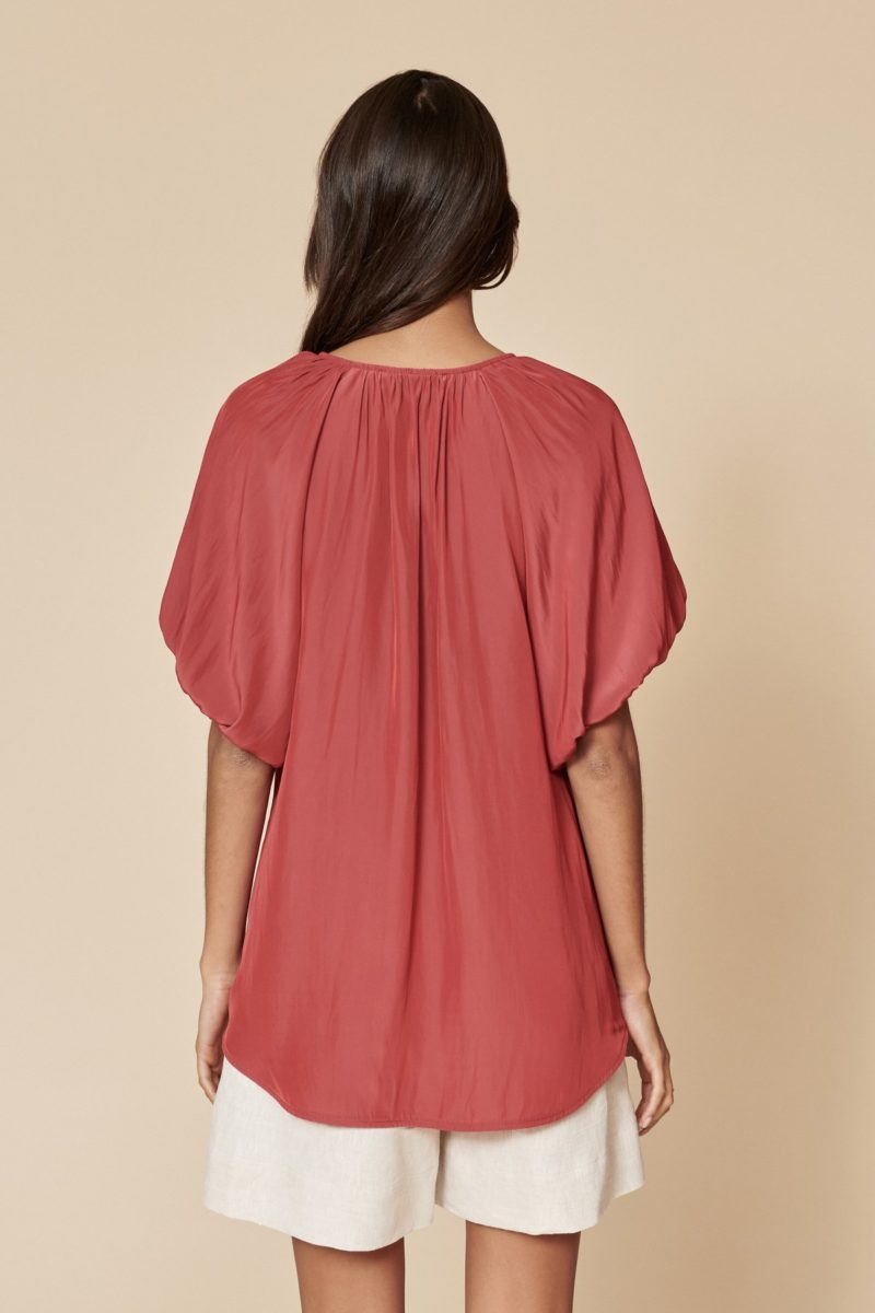 Layer'd | Rymd Top in Crimson