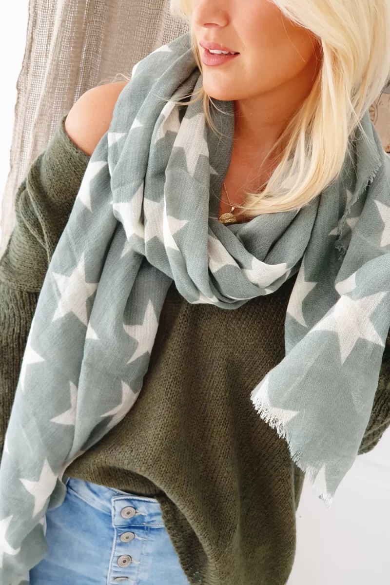 Star-scarf-green