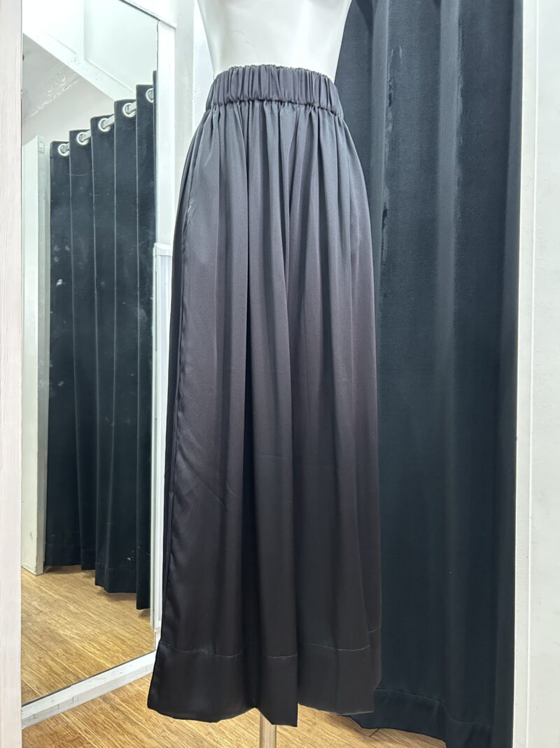 Natasha The Label Lila Wide Leg Pant Silky Viscose Black - Image 2