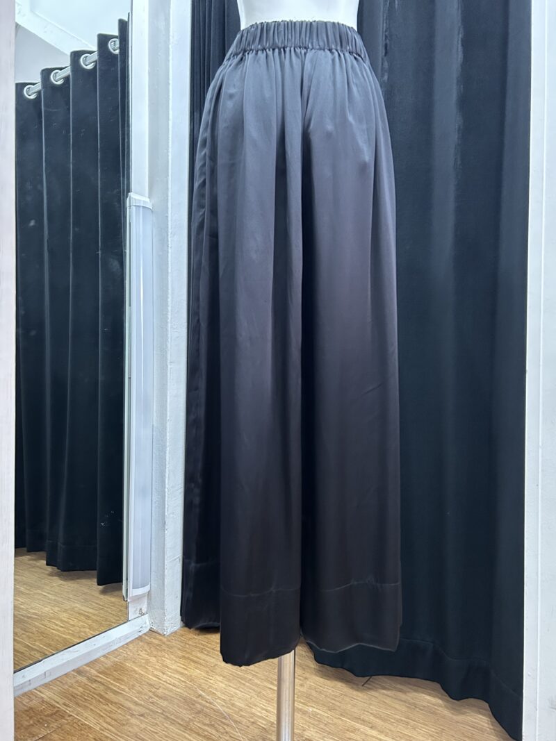 Natasha The Label Lila Wide Leg Pant Silky Viscose Black - Image 3