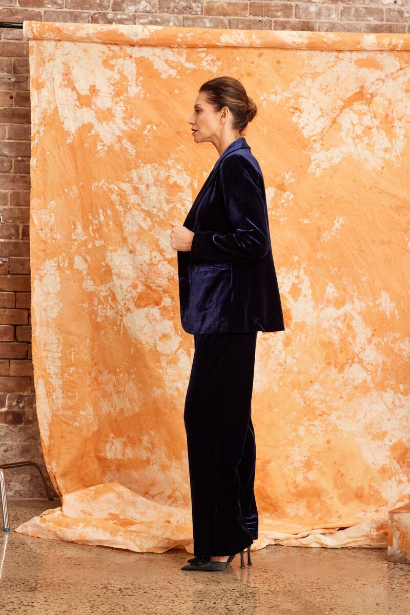 Kamare Surrey Velvet Jacket Navy - Image 5