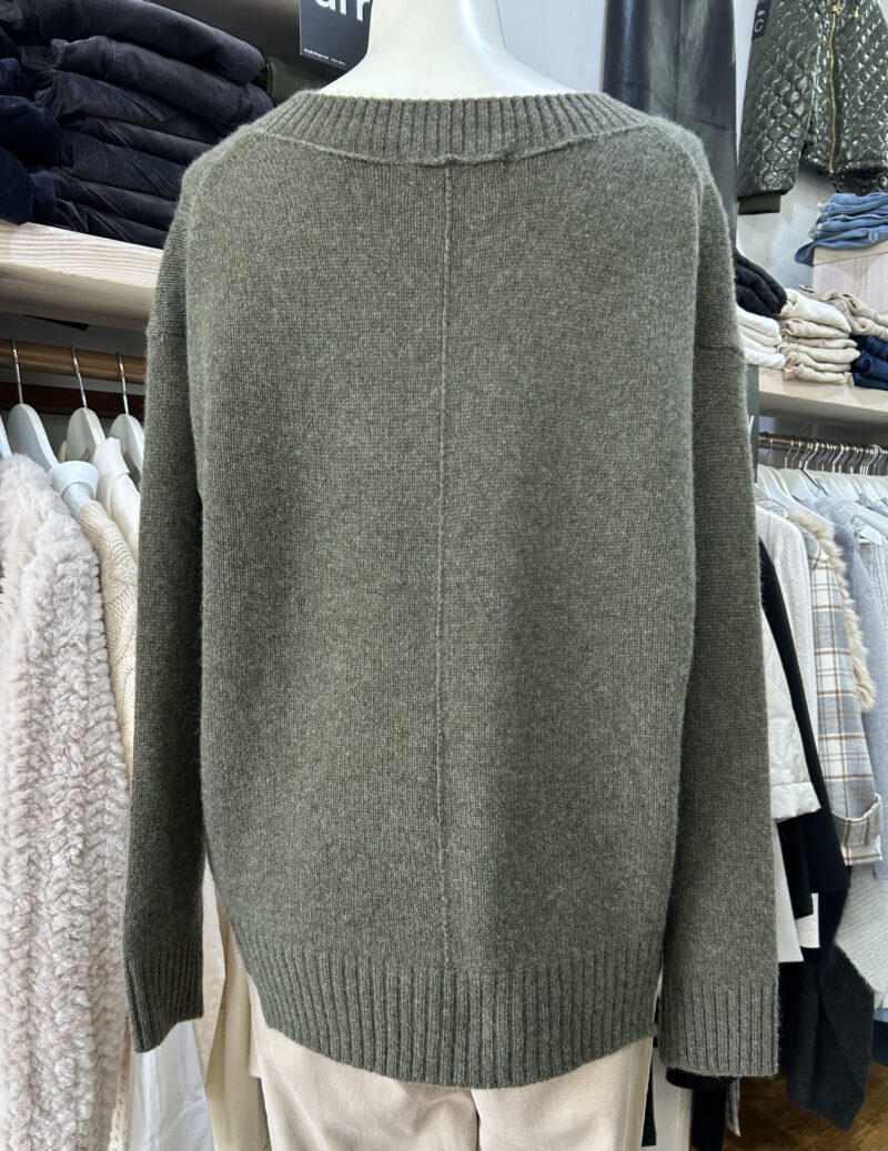 Mia Fratino Maeve Slouch Vee Cashmere Sweater - Image 5