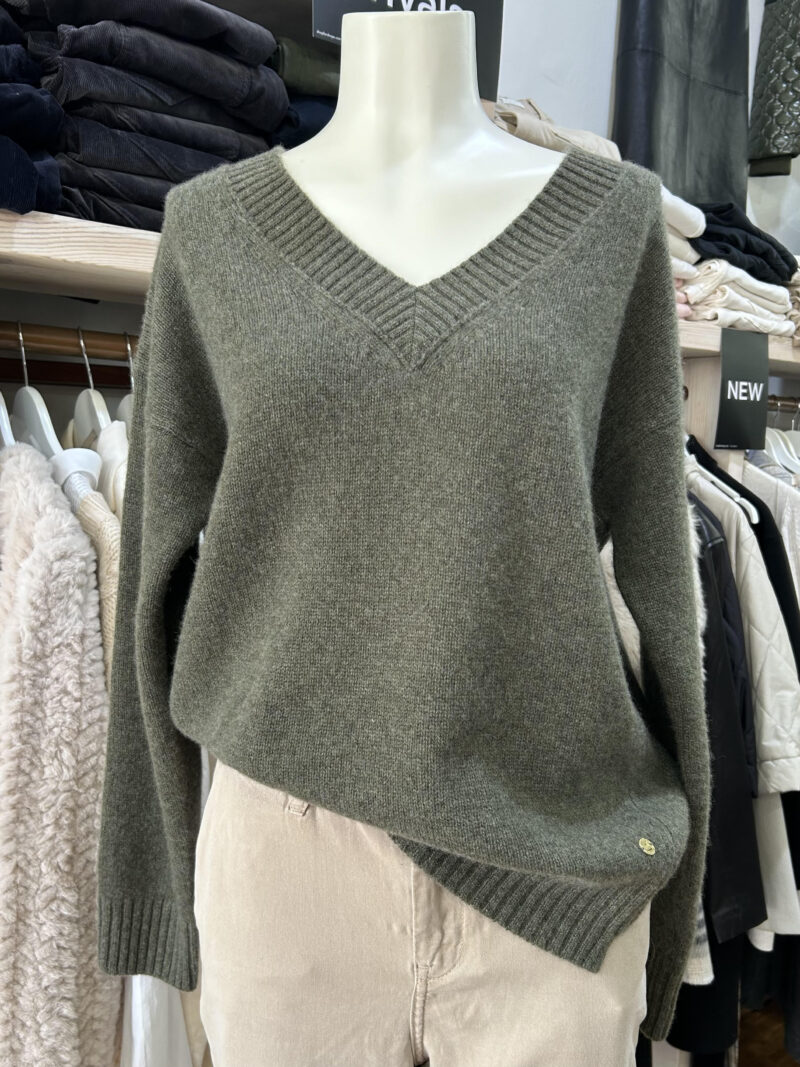 Mia Fratino Maeve Slouch Vee Cashmere Sweater