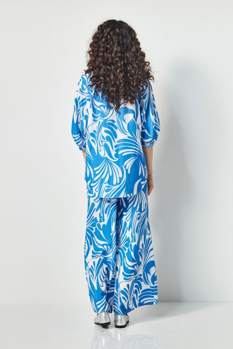 Glide by Verge Rotate Shirt Blue Print - Image 3