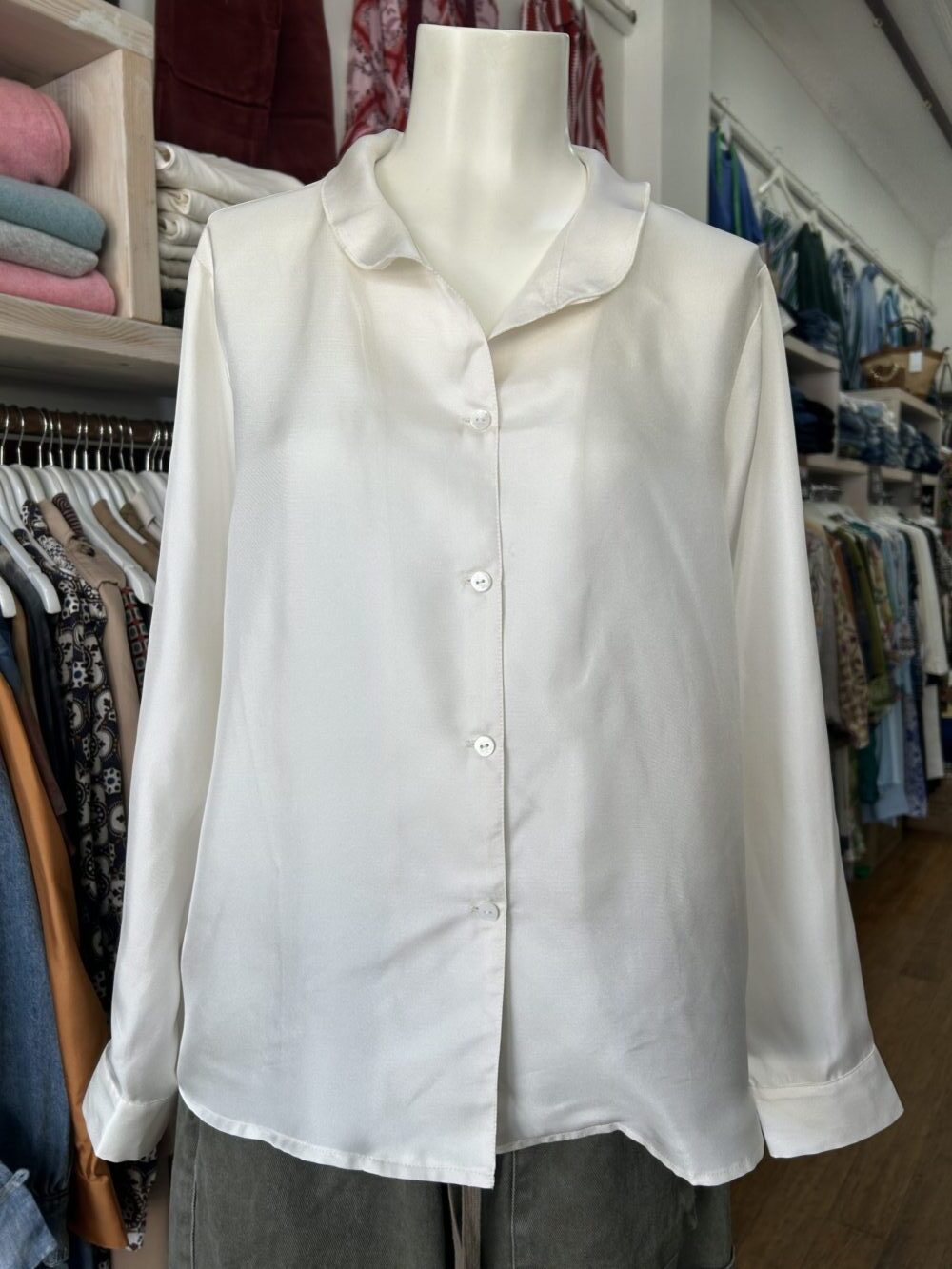 M. A. Dainty Patsy Silk Shirt Crisp Cream - Image 3