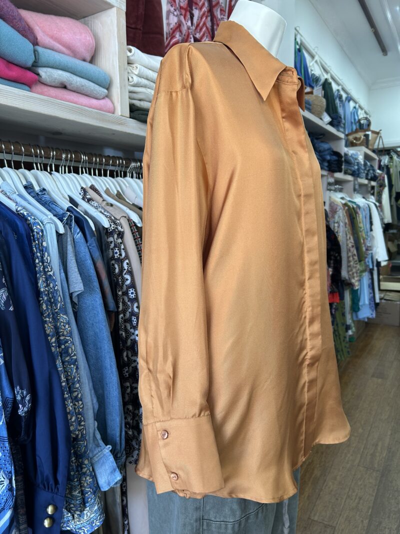 M.A. Dainty Silk Straight Shirt Butternut - Image 4