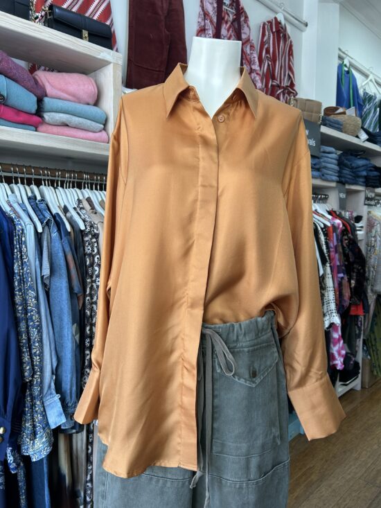 M.A. Dainty Silk Straight Shirt Butternut