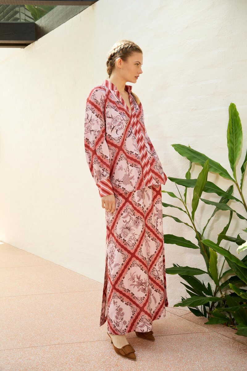 The Dreamer Label Chloe Dahlia Blouse Red - Image 2