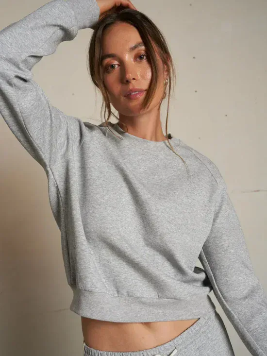 Perfect White Tee Lucia Travel Raglan Sweatshirt in Heather Grey