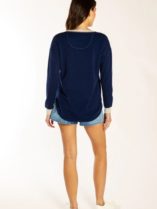 BowArrow Ink Blue w Oatmeal Contrast Swing 2