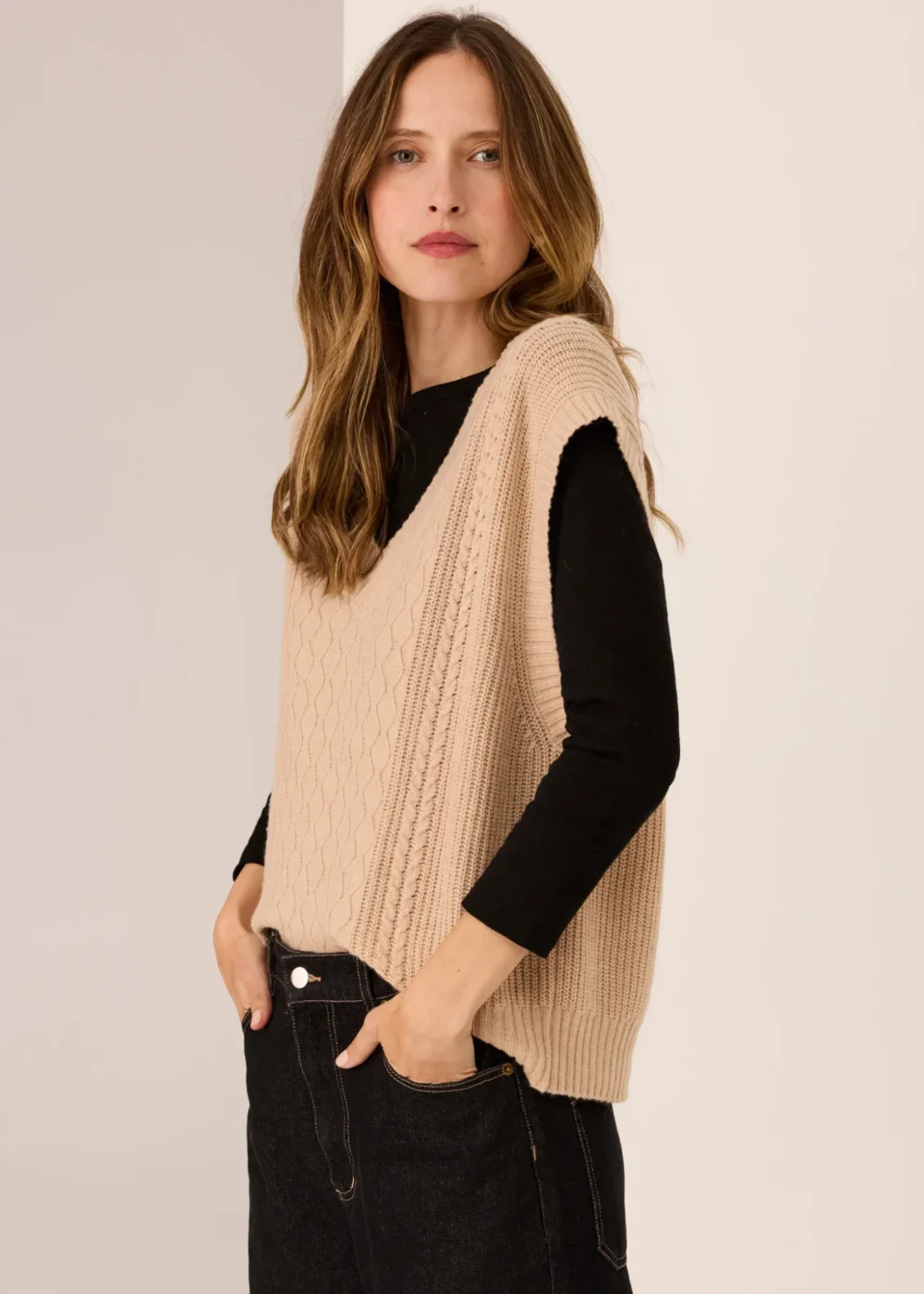 POL Clothing Loren Cable Knit Vest Pebble - Image 3