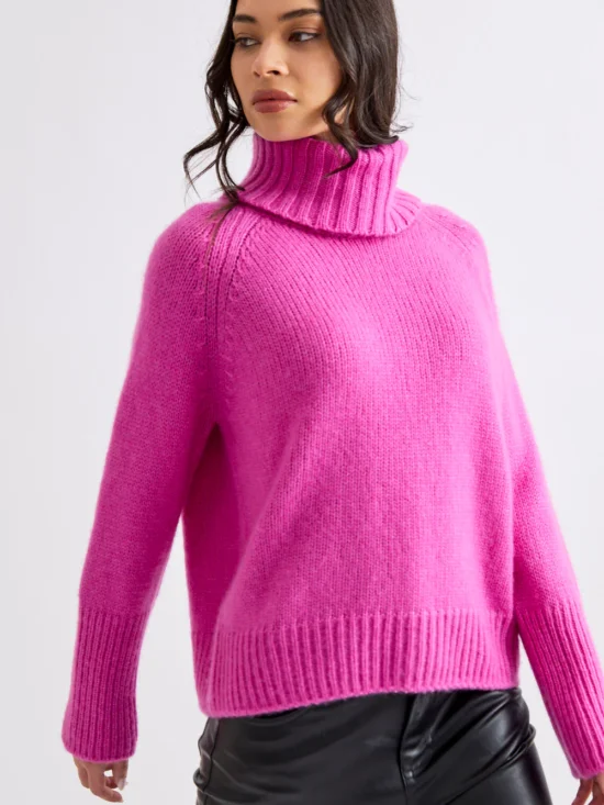 Mia Fratino Banks Soft Rollneck Camelia