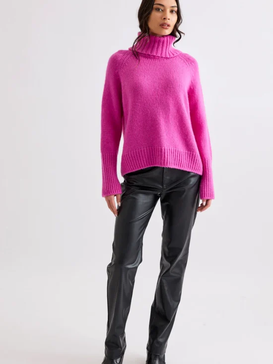 MiaFratino 26032 BanksSoftRollneck Camelia 2