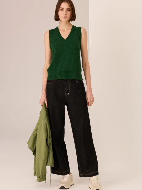 POL Clothing Orson Vest in Green