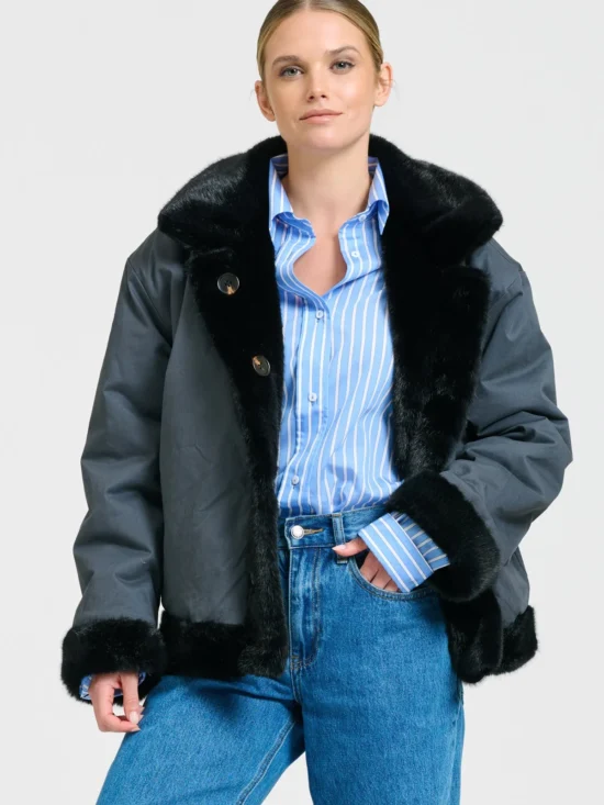 Shirty Summit Reverso Jacket Bluestone Black