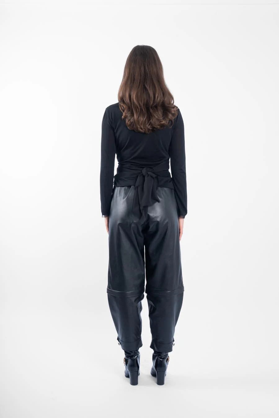 M. A. Dainty Leather Truckers Black - Image 4