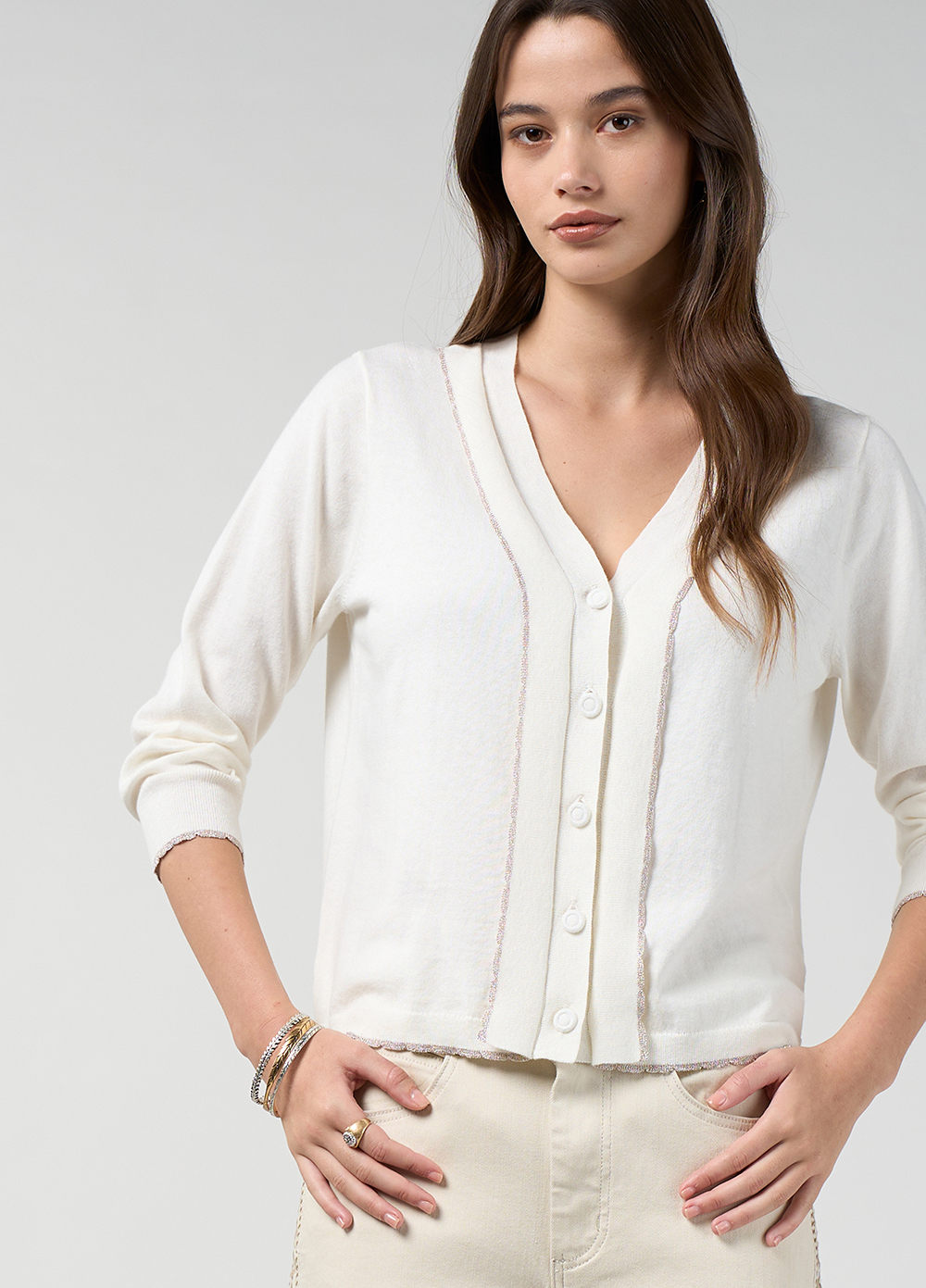 LSK2651-Maha-Cardi-Silk-White-RRP-269-LS3333PL-Galle-Pant-Ecru-RRP-299-FR-Crop